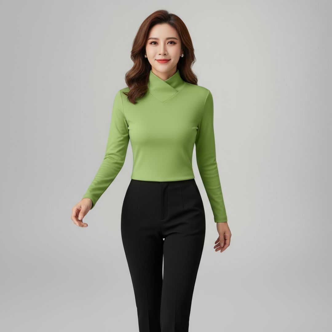 Beverley | Elegant Turtleneck Fit