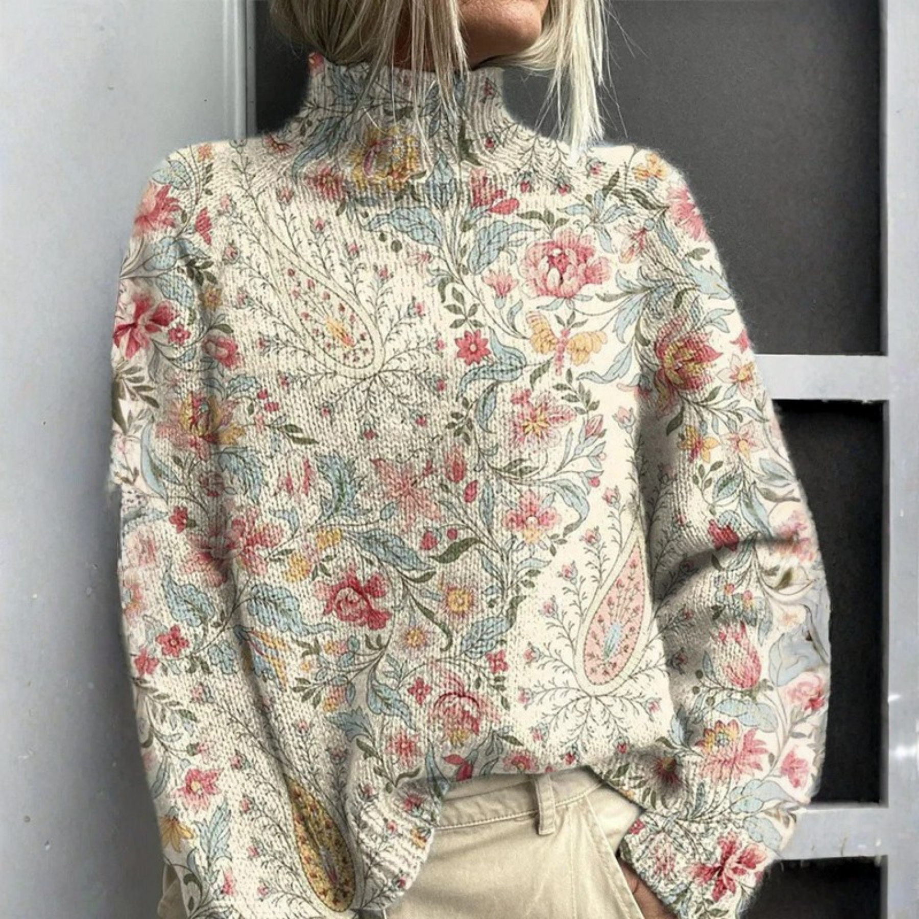 Lise | Vintage paisley flower knit turtleneck